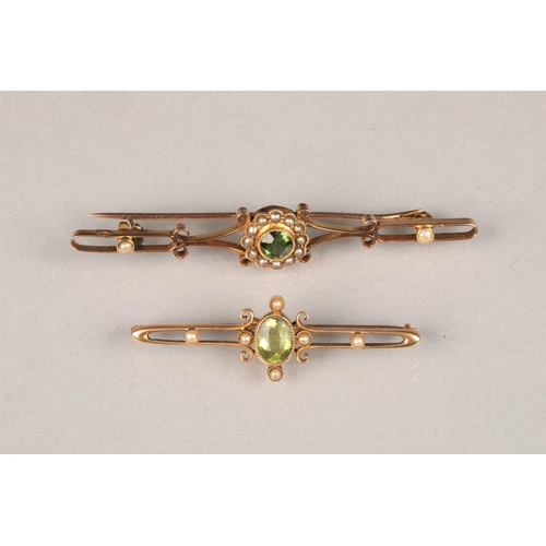 58 - Two ladies 9 carat yellow gold peridot and pearl seed bar brooch