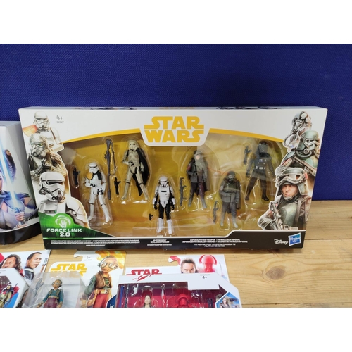 76 - Star Wars- Group of eight sealed Force Link & Force Link 2.0 Hasbro figures comprising of Starte... 