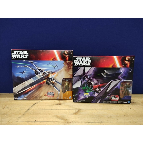 89 - Star Wars - Two 'The Force Awakens' Hasbro boxed Starfighters comprising of Resistance A-Wing B4006 ... 