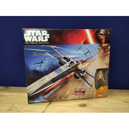 89 - Star Wars - Two 'The Force Awakens' Hasbro boxed Starfighters comprising of Resistance A-Wing B4006 ... 