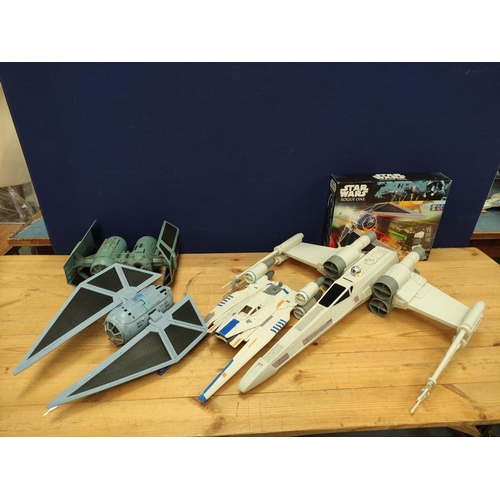 119 - Star Wars - Five Starfighter Models to include a Hasbro 2016 Rogue One, Tie Striker B7105, a large R... 