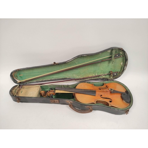 457 - Cased violin with the bridge inside inscribed DE Jacques, J.S.Pot 3.134.287 made in France with two ... 