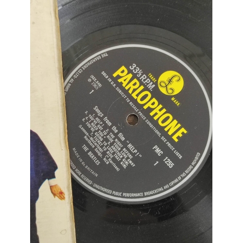Beatles Help album in Mono PMC 1255 in yellow and black
