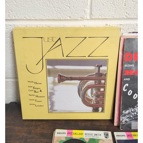 557 - Collection of mainly Jazz records to include The King of New Orleans Jazz Jelly Roll Morton, Fats Wa... 