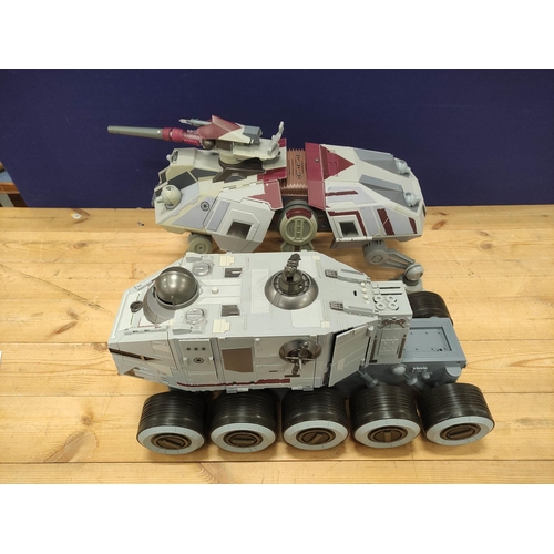 101 - Star Wars - Two large model vehicles comprising of a Clone Turbo Tank and a Republic AT-TE.... 