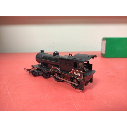 213 - Triang 00 gauge model trains comprising of a Triang BR 2-6-2 class locomotive R59, BR 0-4-4 class R7... 