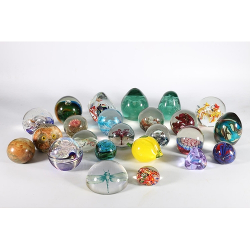 192 - Collection of art glass paperweights to including two Victorian green glass dumps, Selkirk Glass inc... 