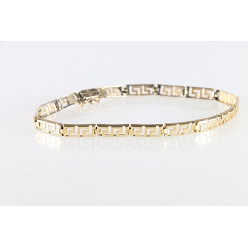 79 - 14ct gold Greek key pattern bracelet, 6.1g.