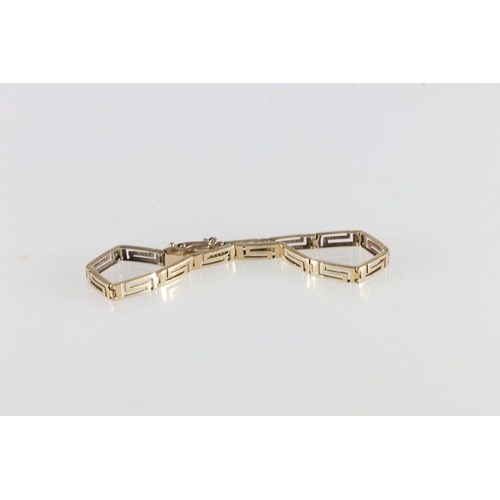 80 - 14ct gold Greek key style pattern bracelet, 9.1g.