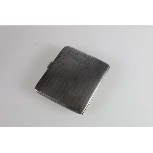 89 - Sterling silver engine turned cigarette case, Mappin and Webb, Birmingham, 1918, 115g.