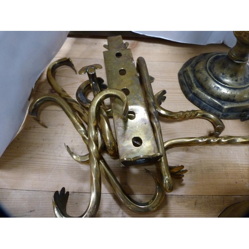 112 - Group of antique and later brass and copper to include candlesticks, watering can, brackets, copper ... 