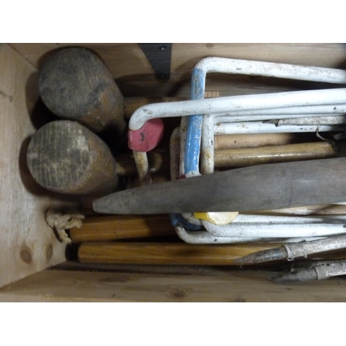 121 - Croquet set in fitted wooden box.