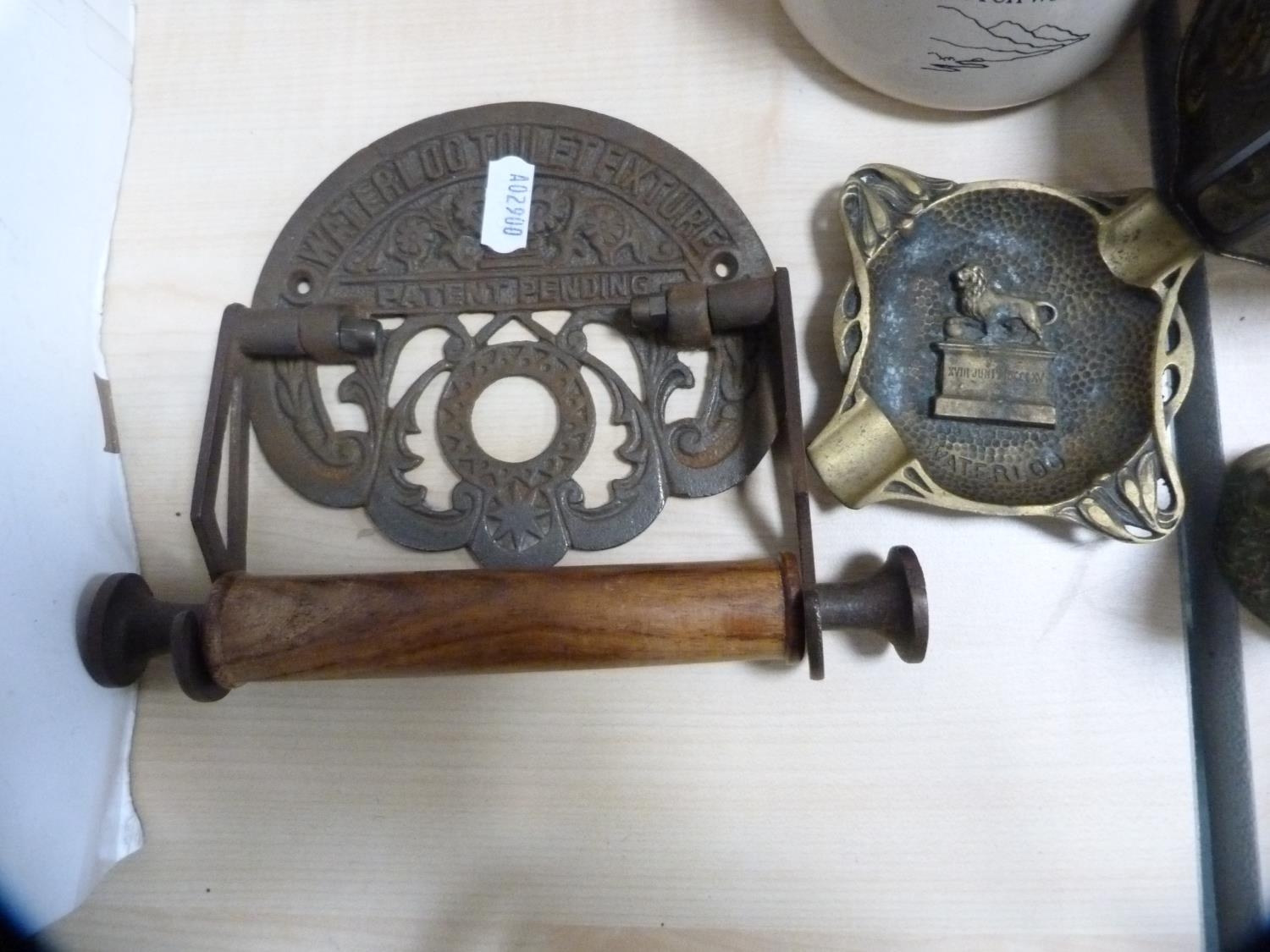 Staffordshire flatback figure, Waterloo Toilet Fixture patent toilet roll holder, brass ashtray, Jur