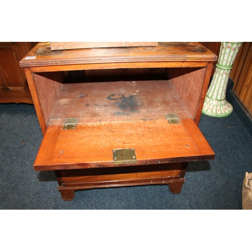 581 - Victorian chest of two drawers raised on bracket supports, 64cm wide.