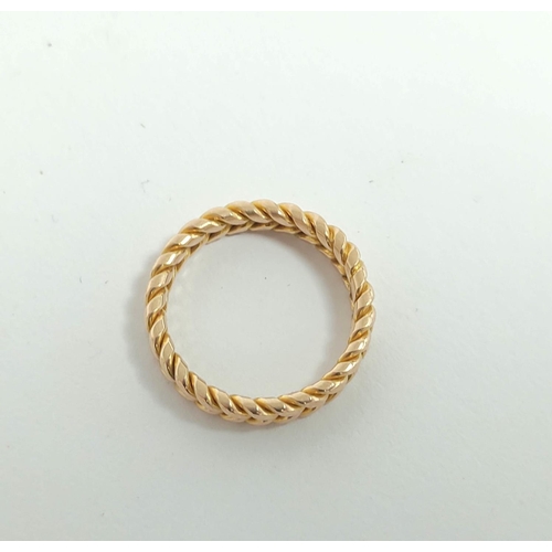 118 - Gold double twist band ring of deceptive appearance, probably 18ct. 7g. size 'T'