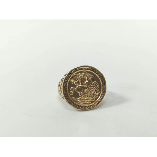 160 - 9ct gold coin ring, size 'S', 3.4g.