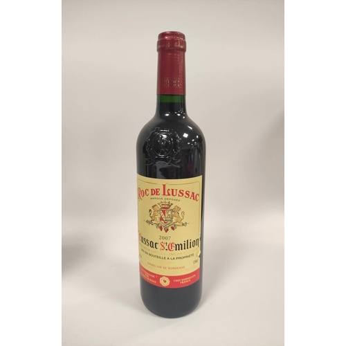 211 - Fourteen bottles of Roc De Lussac St Emilion 2008 Grand Vin de Bordeaux, 750ml, 13% vol.   (14)