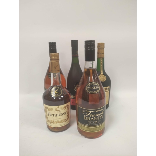 222 - Five bottles of cognac and French brandy to include Hennessy Very Special Cognac, 70cl, 40% vol, Rém... 