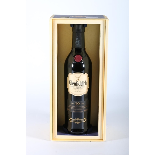 105 - GLENFIDDICH Age of Discovery 19 year old single malt Scotch whisky, Madeira Cask Finish, 70cl 40% ab... 