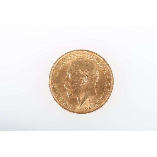 377 - UNITED KINGDOM George V (1910-1936) gold sovereign 1914.