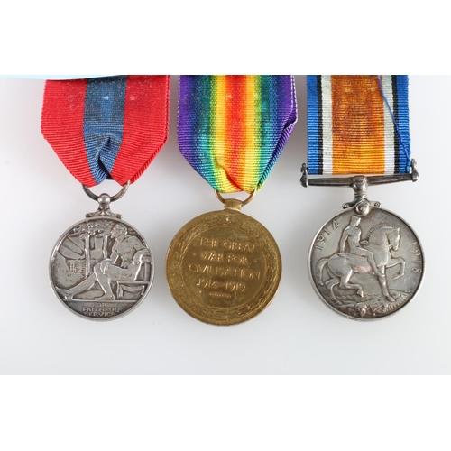 560 - Medals of 244358 Gunner William Lloyd Sharp of the Royal Artillery comprising WWI British war medal ... 