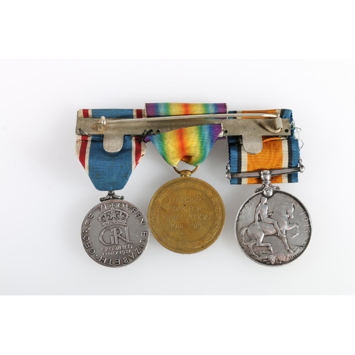 569 - Medals of 346075 Bombardier A Kennedy of the Royal Artillery comprising WWI British war medal and vi... 