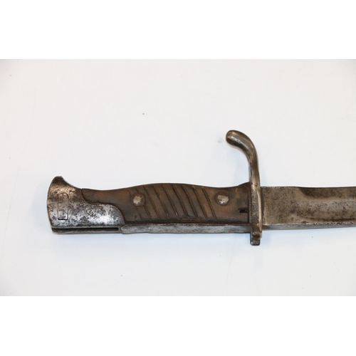 901 - German S98/05 pattern sword bayonet, the ricasso marked for R Stahlblume Schulte & Co of Gevelsb... 