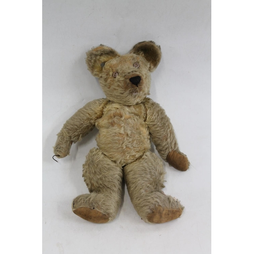 25 - Early Steiff style button ear teddy bear, mohair with articulate limbs and hunch back, 46cm long.&nb... 