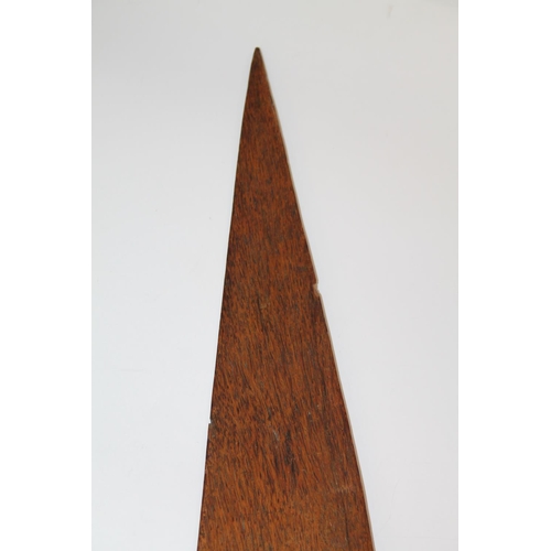 937 - Eastern native hardwood paddle club, perhaps South Seas Islands Papa New Guinea?, the leaf shaped bl... 