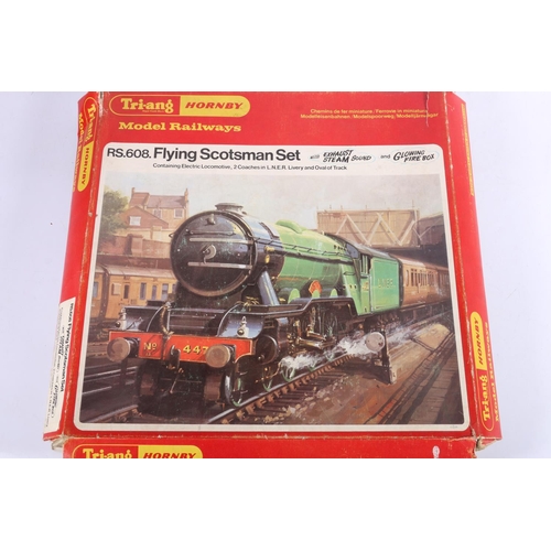 79 - Triang Hornby OO gauge model railways RS608 Flying Scotsman set with exhaust steam and sounds and gl... 