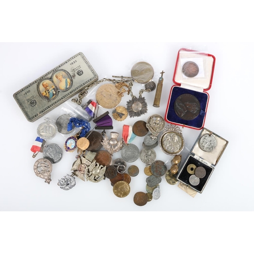 867 - Group of medals to include George V British Empire Exhibition medallion 1924 in fitted issue case, D... 