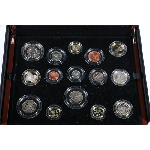 260 - The Royal Mint UNITED KINGDOM Elizabeth II premium proof coin collection 2014, a fifteen-coin set in... 