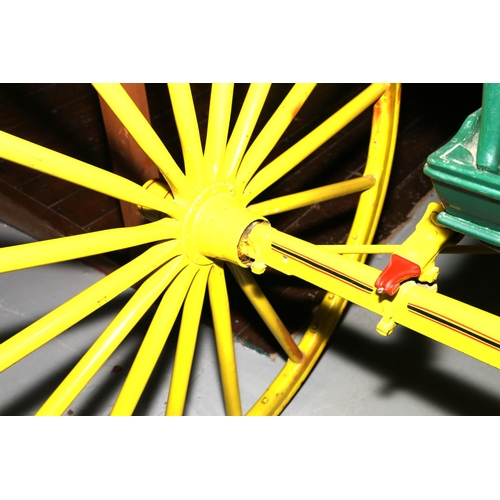 409 - Horse drawn carriage - AMERICAN 'SIAMESE' PHAETON, perhaps assembled in England. In yellow/green wit... 