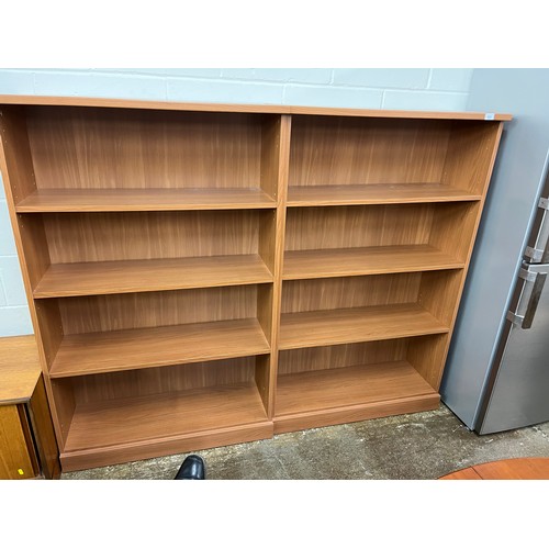 633 - Pair of open bookcases