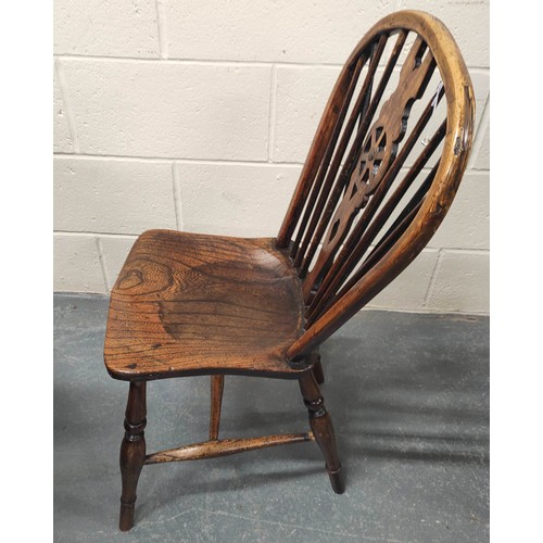 408 - Ladies ash Windsor chair, the hoop frame and pierced splat on turned supports united by turned under... 