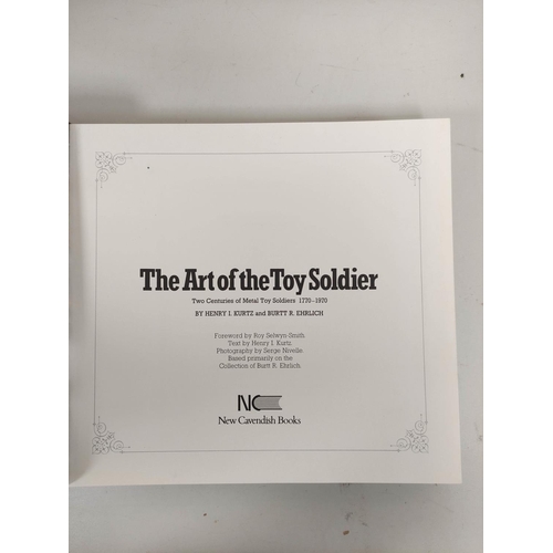 249 - Toys & Models. 5 various vols. incl. The Art of the Toy Soldier and The Golden Years of Tin... 