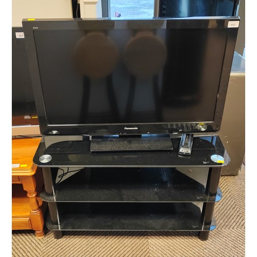 482 - Panasonic LCD t,v & glass stand