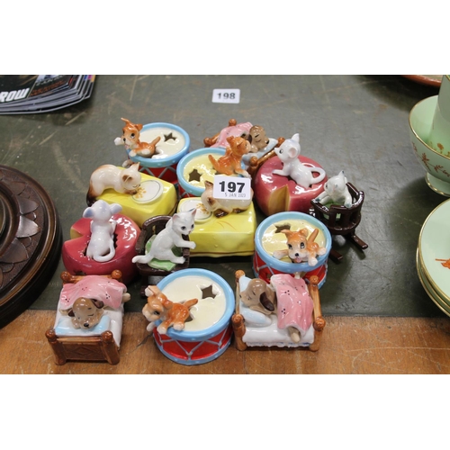 197 - Vintage cat and dog ceramic models.