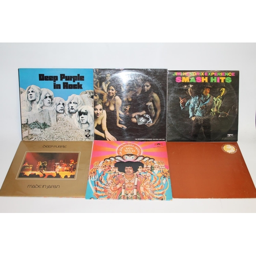 304 - Collection of mainly late 60's and early 70's records to include Deep Purple In Rock on Harvest, Dee... 