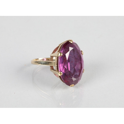 59 - 9 carat yellow gold Amethyst set ring; ring size P; 13.1g gross weight