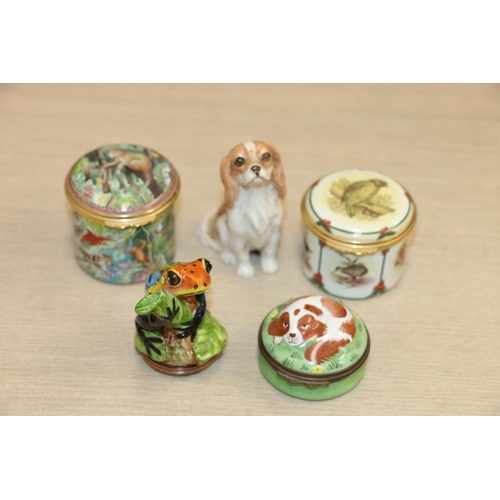 98A - Halcyon Days poison dart frog, three Halcyon Days trinket boxes & a Beswick spaniel, (5).