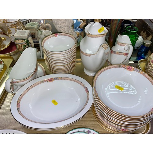 364 - Quantity of Royal Doulton ' Darjeeling' dinner and tea ware (2 trays)