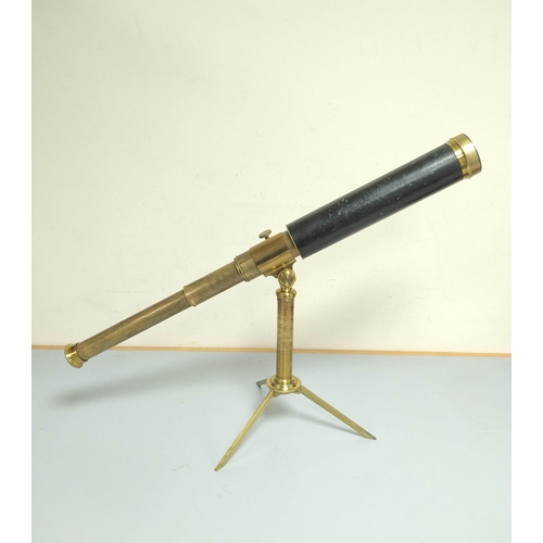 222 - Antique 19th century four draw telescope marked Bulloch Macclesfield. In fitted mahogany case with s... 