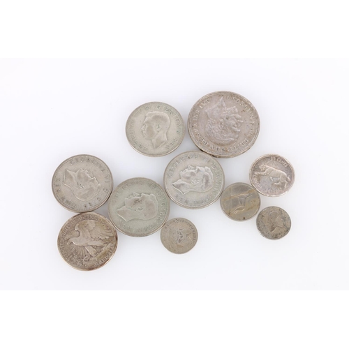 470 - British coinage to include a George V rocking horse crown 1935, four George VI half-crowns 1937, 194... 