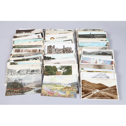 280 - Box of assorted loose topographical postcards