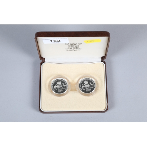 130 - Cased Royal Mint 1989 commemorative Two Pound two piece coin set; commemorating the Tercentenary of ... 