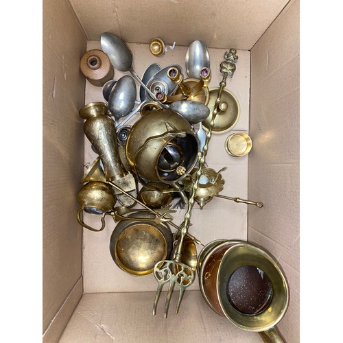 384 - Assorted brass and copper to include jugs; coal buckets etc