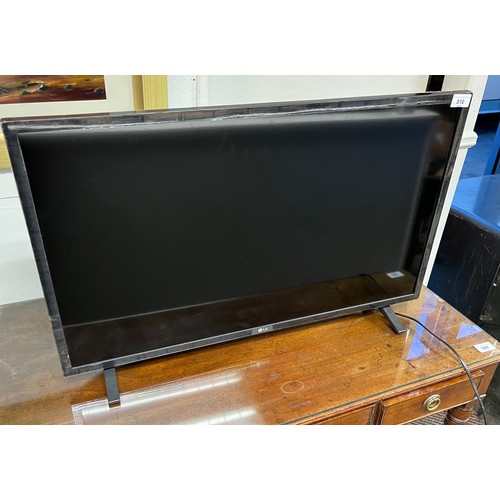 510 - LG coloured television; complete with remote control