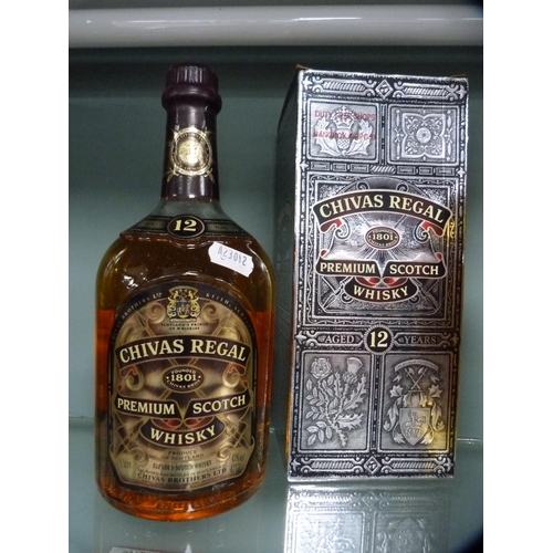 2 - Three bottles of whisky to include Glenmorangie 10 years old, 75cl, boxed Chivas Regal Premium Scotc... 