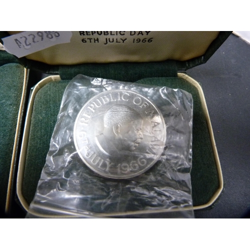 26 - Group of Royal Mint and other proof coinage to include Zambia five shilling coin, Republic of Malawi... 